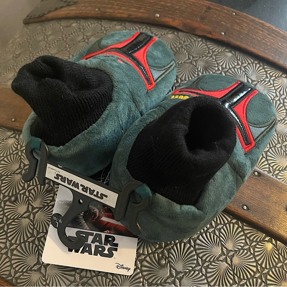 Star Wars Slippers - Picture 3 of 5